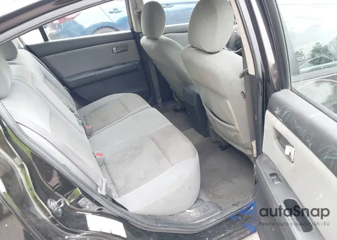 2011 Nissan Sentra 2.0S z USA, uszkodzony, nr VIN 3N1AB6AP9BL628516